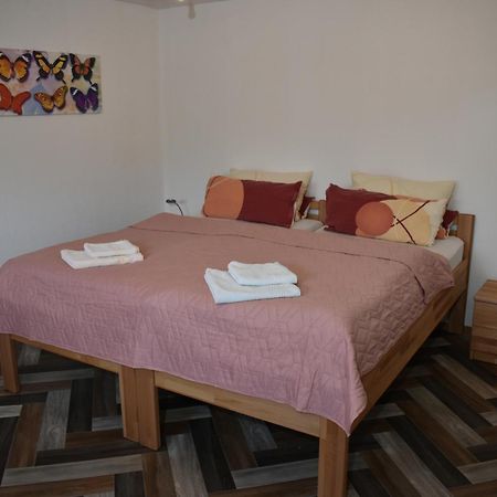 Ferienwohnung Am Steigerwaldrand Sugenheim 外观 照片